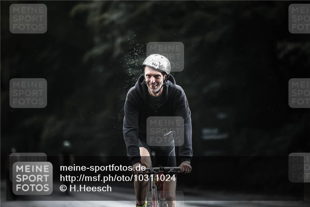 13.09.2026 - Stadtparktriathlon H.Heesch http://msf.ph/oto/10311024 13.09.2026 11:44:21 Radfahren 716, 721, 819, 833, 844, 864, 896, 902, 906, 923 meine-sportfotos.de