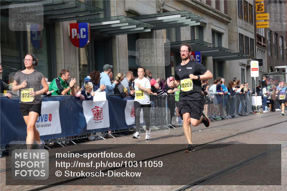 13.09.2026 - 21. swb-Marathon Bremen Strokosch-Dieckow http://msf.ph/oto/10311059 13.09.2026 10:55:16 Ziel 10203, 10243, 10256, 10297, 10379, 10423, 10529, 10550, 10725, 10788, 10809, 10881, 10952, 11377, 11414, 11510, 11557, 11748, 11862, 11941, 11975, 11977, 12030, 12125, 12150, 12188, 12218, 12258, 12348, 10555, 10646, 11001, 11014, 11466, 11620, 11631, 11860, 11889, 11908, 11910, 11976, 12201, 12313, 12549 meine-sportfotos.de