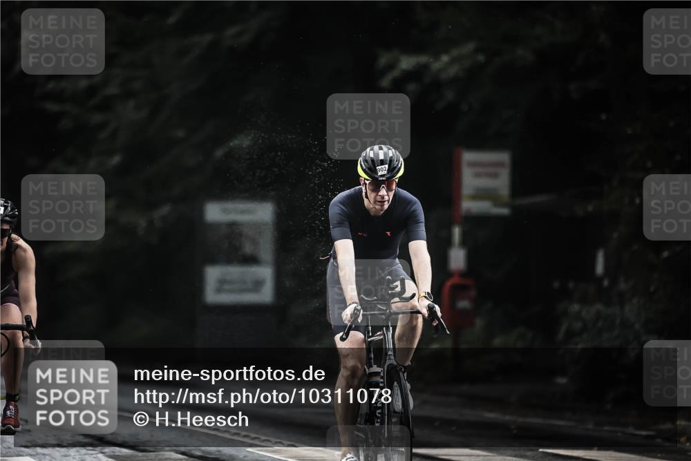 13.09.2026 - Stadtparktriathlon H.Heesch http://msf.ph/oto/10311078 13.09.2026 11:44:26 Radfahren 721, 819, 830, 844, 902, 911, 923 meine-sportfotos.de
