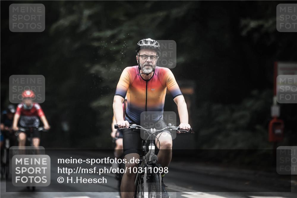 13.09.2026 - Stadtparktriathlon H.Heesch http://msf.ph/oto/10311098 13.09.2026 12:51:43 Radfahren 1090, 1132, 1181, 1256, 1277, 1290, 1293 meine-sportfotos.de