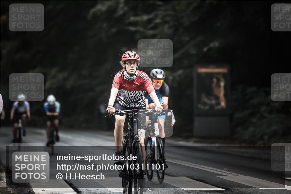 13.09.2026 - Stadtparktriathlon H.Heesch http://msf.ph/oto/10311101 13.09.2026 12:51:45 Radfahren 1090, 1132, 1181, 1256, 1290, 1293 meine-sportfotos.de