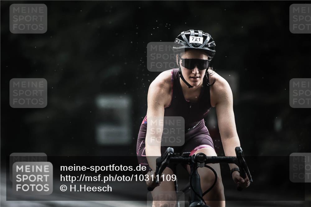 13.09.2026 - Stadtparktriathlon H.Heesch http://msf.ph/oto/10311109 13.09.2026 11:44:27 Radfahren 721, 760, 830, 844, 902, 911, 923 meine-sportfotos.de