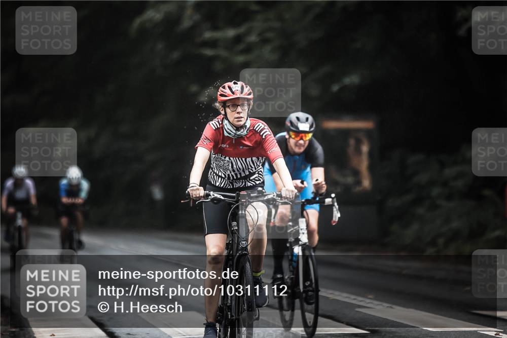 13.09.2026 - Stadtparktriathlon H.Heesch http://msf.ph/oto/10311112 13.09.2026 12:51:45 Radfahren 1090, 1132, 1181, 1256, 1290, 1293 meine-sportfotos.de