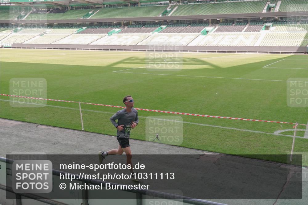 13.09.2026 - 21. swb-Marathon Bremen Michael Burmester http://msf.ph/oto/10311113 13.09.2026 12:46:11 Laufen im Stadion 195, 280, 474, 508, 538, 567, 604, 697, 788, 868, 1017, 1034, 1181, 1241, 1264, 1277, 1863, 1937, 1975, 2020, 2021, 2084, 2087, 2297, 2809, 2889, 3092, 3196, 3271, 3609, 4110, 4157, 4236, 4777, 5024, 5092, 5238, 5283, 5674, 5719, 6053, 6686, 6815, 6918, 7206, 7336, 7478, 7814, 8054, 8096, 8319, 8325, 8331, 8334, 8670, 8701, 8756, 8936, 8983, 9070, 9129, 9273, 9306, 9495, 9544, 9583, 9642, 9813, 13168, 439, 1667, 1822 meine-sportfotos.de