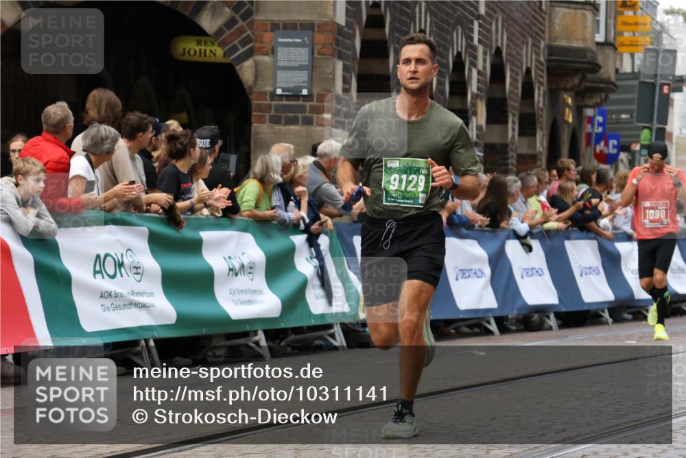 13.09.2026 - 21. swb-Marathon Bremen Strokosch-Dieckow http://msf.ph/oto/10311141 13.09.2026 13:03:59 Ziel 1090, 1587, 1950, 3092, 5024, 5143, 5719, 6973, 8096, 2094, 3424, 4110, 6815, 9129, 9544, 9813 meine-sportfotos.de