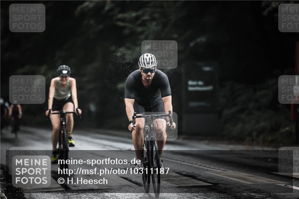 13.09.2026 - Stadtparktriathlon H.Heesch http://msf.ph/oto/10311187 13.09.2026 11:44:31 Radfahren 721, 760, 798, 830, 902, 911 meine-sportfotos.de