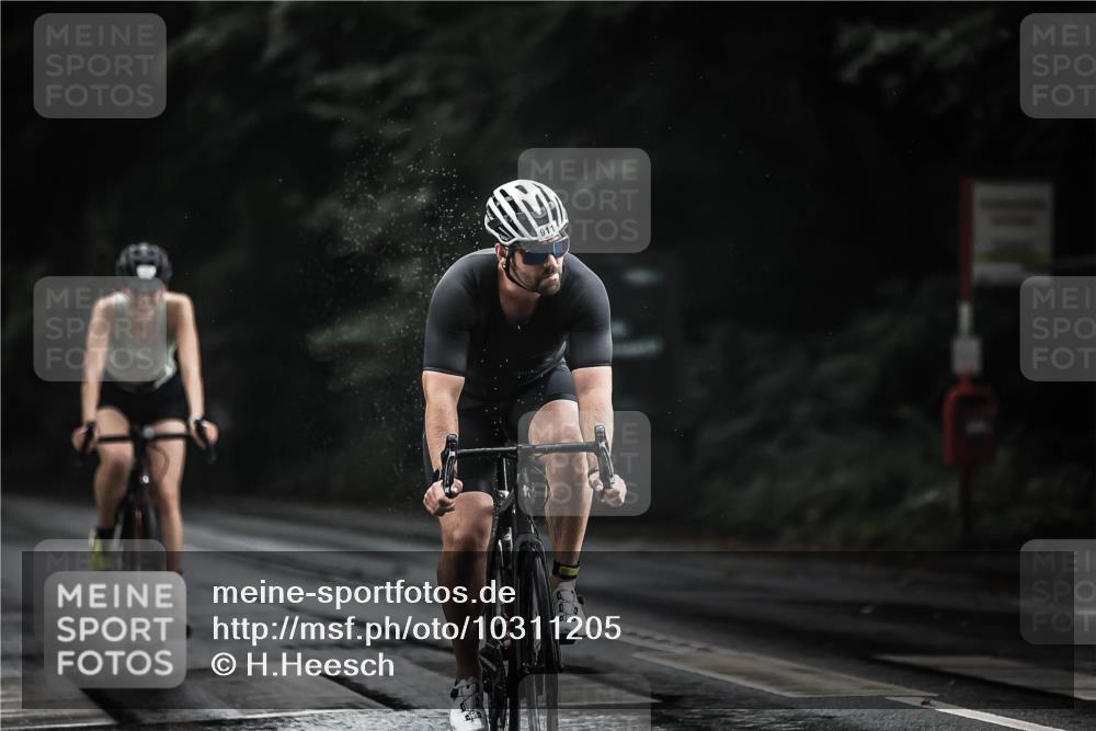 13.09.2026 - Stadtparktriathlon H.Heesch http://msf.ph/oto/10311205 13.09.2026 11:44:32 Radfahren 709, 721, 760, 798, 830, 853, 902, 911 meine-sportfotos.de