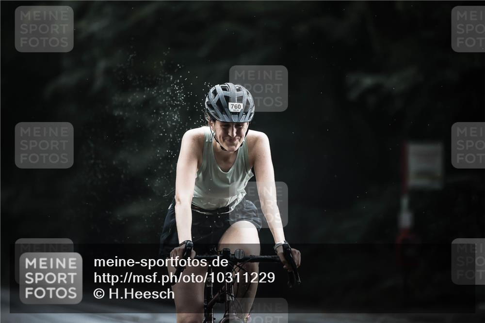 13.09.2026 - Stadtparktriathlon H.Heesch http://msf.ph/oto/10311229 13.09.2026 11:44:33 Radfahren 709, 760, 798, 830, 853, 911 meine-sportfotos.de