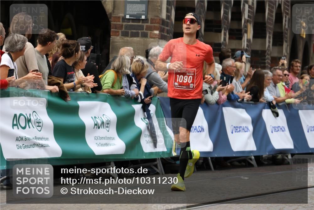 13.09.2026 - 21. swb-Marathon Bremen Strokosch-Dieckow http://msf.ph/oto/10311230 13.09.2026 13:04:02 Ziel 1090, 1587, 3092, 5024, 5143, 5719, 6973, 8096, 3424, 4110, 6815, 9544, 9813 meine-sportfotos.de