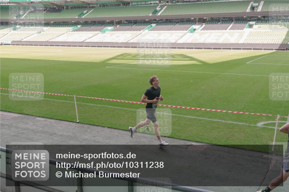13.09.2026 - 21. swb-Marathon Bremen Michael Burmester http://msf.ph/oto/10311238 13.09.2026 12:46:26 Laufen im Stadion 195, 280, 474, 508, 538, 567, 604, 697, 788, 868, 1017, 1034, 1181, 1241, 1277, 1554, 1863, 2020, 2021, 2084, 2087, 2297, 2538, 2809, 2889, 3092, 3118, 3196, 3271, 3424, 3520, 3609, 4110, 4157, 4236, 4239, 4729, 4777, 4808, 5024, 5092, 5238, 5283, 5674, 5719, 5725, 6053, 6686, 6815, 6918, 7102, 7336, 7478, 7814, 7871, 8054, 8096, 8319, 8325, 8331, 8334, 8670, 8701, 8756, 8936, 8983, 9070, 9129, 9273, 9306, 9495, 9544, 9583, 9642, 9813, 439, 1667 meine-sportfotos.de
