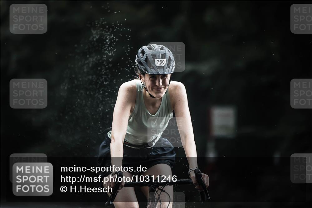 13.09.2026 - Stadtparktriathlon H.Heesch http://msf.ph/oto/10311246 13.09.2026 11:44:33 Radfahren 709, 760, 798, 830, 853, 911 meine-sportfotos.de