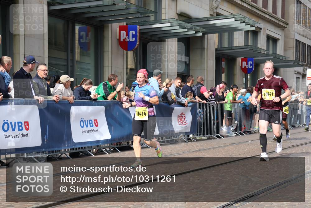 13.09.2026 - 21. swb-Marathon Bremen Strokosch-Dieckow http://msf.ph/oto/10311261 13.09.2026 10:55:22 Ziel 10203, 10243, 10256, 10297, 10374, 10379, 10423, 10529, 10550, 10788, 10809, 10881, 10952, 11377, 11414, 11510, 11557, 11748, 11862, 11941, 11975, 11977, 12030, 12108, 12125, 12143, 12150, 12188, 12348, 10555, 10725, 11001, 11014, 11466, 11631, 11908, 11910, 12201, 12218, 12258, 12549 meine-sportfotos.de