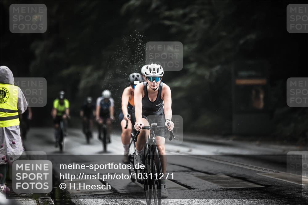13.09.2026 - Stadtparktriathlon H.Heesch http://msf.ph/oto/10311271 13.09.2026 11:44:37 Radfahren 709, 720, 760, 790, 798, 806, 853, 911 meine-sportfotos.de