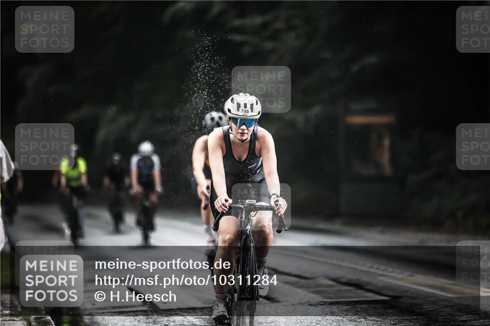 13.09.2026 - Stadtparktriathlon H.Heesch http://msf.ph/oto/10311284 13.09.2026 11:44:37 Radfahren 709, 720, 760, 790, 798, 806, 853, 911 meine-sportfotos.de