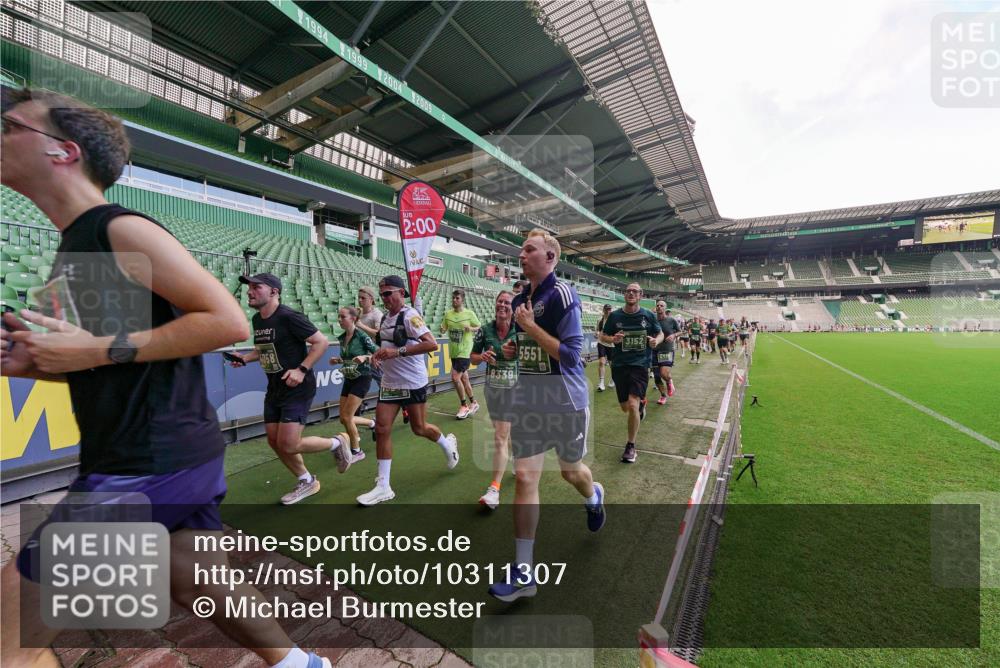 13.09.2026 - 21. swb-Marathon Bremen Michael Burmester http://msf.ph/oto/10311307 13.09.2026 13:09:18 Laufen im Stadion 164, 383, 391, 448, 532, 549, 551, 563, 625, 800, 813, 869, 884, 898, 1025, 1072, 1124, 1150, 1180, 1285, 1289, 1395, 1398, 1559, 1688, 1831, 1880, 1899, 2041, 2208, 2215, 2229, 2232, 2243, 2366, 2380, 2413, 2429, 2441, 2467, 2471, 2525, 2530, 2573, 2594, 2611, 2635, 2692, 2714, 2717, 2727, 2782, 2785, 2823, 2841, 2866, 2897, 2920, 2930, 2931, 2941, 3032, 3063, 3086, 3291, 3316, 3327, 3333, 3398, 3437, 3707, 3769, 3857, 109 meine-sportfotos.de