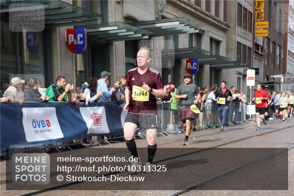 13.09.2026 - 21. swb-Marathon Bremen Strokosch-Dieckow http://msf.ph/oto/10311325 13.09.2026 10:55:23 Ziel 10203, 10243, 10256, 10297, 10374, 10379, 10423, 10529, 10550, 10788, 10809, 10881, 10952, 11377, 11414, 11510, 11557, 11748, 11862, 11941, 11975, 11977, 12030, 12108, 12125, 12143, 12150, 12188, 12348, 10555, 10725, 11001, 11014, 11466, 11631, 11908, 11910, 12201, 12218, 12258, 12549 meine-sportfotos.de