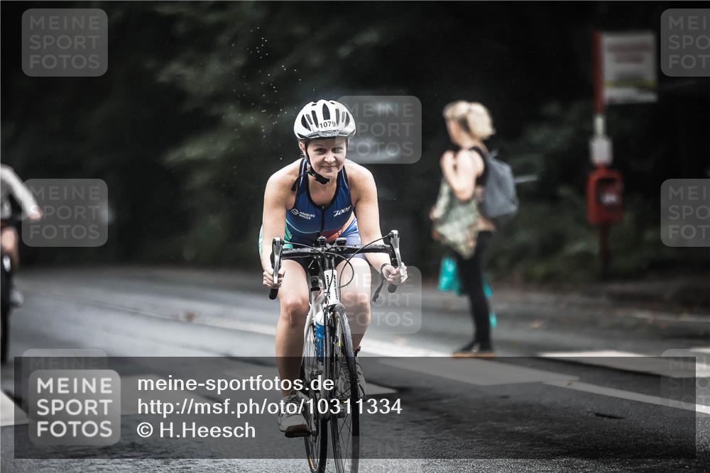 13.09.2026 - Stadtparktriathlon H.Heesch http://msf.ph/oto/10311334 13.09.2026 12:52:05 Radfahren 1079, 1112, 1119, 1188, 1252, 1287 meine-sportfotos.de