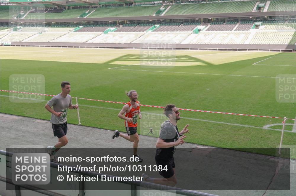 13.09.2026 - 21. swb-Marathon Bremen Michael Burmester http://msf.ph/oto/10311384 13.09.2026 12:46:38 Laufen im Stadion 195, 474, 508, 538, 567, 604, 621, 697, 788, 868, 1017, 1034, 1181, 1241, 1277, 1554, 1863, 2020, 2021, 2084, 2087, 2297, 2538, 2646, 2809, 2889, 3118, 3196, 3271, 3284, 3297, 3424, 3520, 4025, 4110, 4157, 4236, 4239, 4729, 4777, 4808, 5024, 5092, 5238, 5283, 5674, 5719, 5725, 5976, 6053, 6686, 6815, 6918, 7102, 7336, 7478, 7814, 7871, 8054, 8060, 8096, 8319, 8325, 8331, 8334, 8670, 8701, 8756, 8936, 8983, 9061, 9070, 9129, 9273, 9306, 9495, 9544, 9642, 9813, 9918, 9934, 439 meine-sportfotos.de