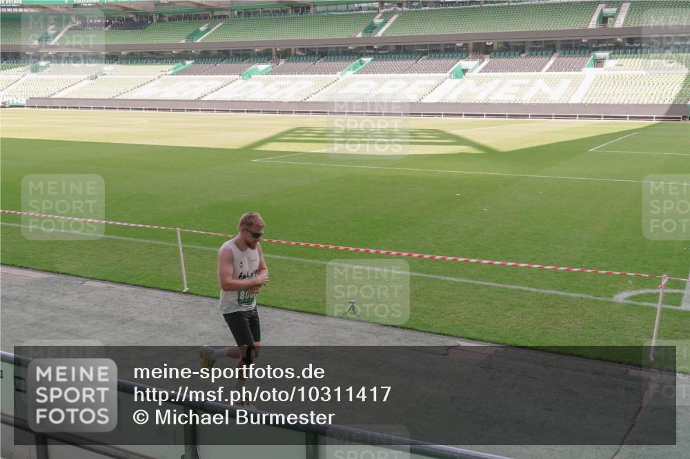 13.09.2026 - 21. swb-Marathon Bremen Michael Burmester http://msf.ph/oto/10311417 13.09.2026 12:46:40 Laufen im Stadion 195, 474, 508, 538, 567, 604, 621, 697, 788, 868, 1017, 1034, 1181, 1241, 1277, 1554, 1863, 2021, 2084, 2087, 2297, 2538, 2646, 2809, 2889, 3118, 3196, 3284, 3297, 3424, 3520, 4025, 4110, 4157, 4236, 4239, 4729, 4777, 4808, 5024, 5092, 5238, 5283, 5674, 5719, 5725, 5976, 6053, 6686, 6815, 6918, 7102, 7336, 7478, 7814, 7871, 8054, 8060, 8096, 8319, 8325, 8331, 8334, 8670, 8701, 8756, 8936, 8983, 9061, 9070, 9273, 9306, 9495, 9544, 9642, 9689, 9813, 9918, 9934, 439 meine-sportfotos.de