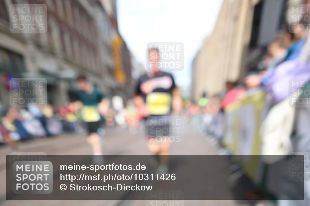 13.09.2026 - 21. swb-Marathon Bremen Strokosch-Dieckow http://msf.ph/oto/10311426 13.09.2026 10:55:25 Ziel 10203, 10243, 10297, 10374, 10379, 10423, 10529, 10550, 10703, 10788, 10809, 10881, 10952, 11377, 11414, 11510, 11557, 11748, 11862, 11941, 11975, 12030, 12108, 12125, 12143, 12150, 12188, 12348, 10256, 10555, 10725, 11001, 11014, 11414, 11466, 11631, 11908, 11910, 11941, 11977, 12201, 12218, 12258, 12549 meine-sportfotos.de