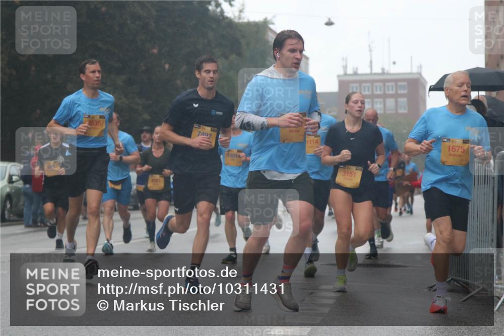 13.09.2026 - Kiel Lauf Markus Tischler http://msf.ph/oto/10311431 13.09.2026 10:37:07 Fleethörn 895, 4535, 4061, 7407, 10094, 1114, 3151, 38, 1675 meine-sportfotos.de