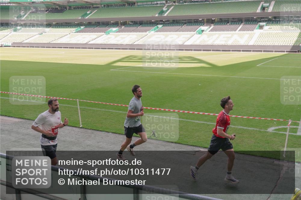 13.09.2026 - 21. swb-Marathon Bremen Michael Burmester http://msf.ph/oto/10311477 13.09.2026 12:46:44 Laufen im Stadion 195, 474, 538, 567, 604, 621, 697, 788, 868, 1017, 1034, 1181, 1241, 1277, 1554, 1863, 2021, 2084, 2087, 2266, 2297, 2538, 2646, 2809, 2889, 3118, 3196, 3284, 3297, 3424, 3520, 4025, 4110, 4157, 4236, 4239, 4729, 4777, 4808, 4992, 5024, 5238, 5283, 5674, 5719, 5725, 5976, 6053, 6686, 6784, 6815, 6918, 7102, 7336, 7478, 7814, 7871, 8054, 8060, 8096, 8319, 8325, 8331, 8334, 8670, 8701, 8756, 8936, 8983, 9061, 9070, 9273, 9306, 9495, 9544, 9642, 9689, 9813, 9918, 9934, 439 meine-sportfotos.de