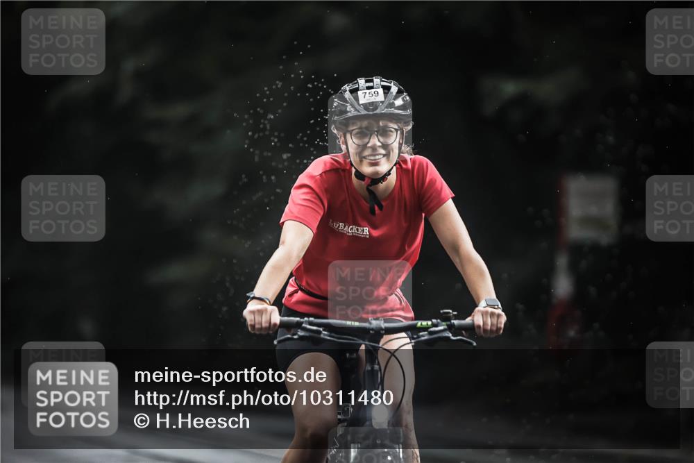 13.09.2026 - Stadtparktriathlon H.Heesch http://msf.ph/oto/10311480 13.09.2026 11:44:46 Radfahren 720, 759, 790, 806, 815, 903 meine-sportfotos.de