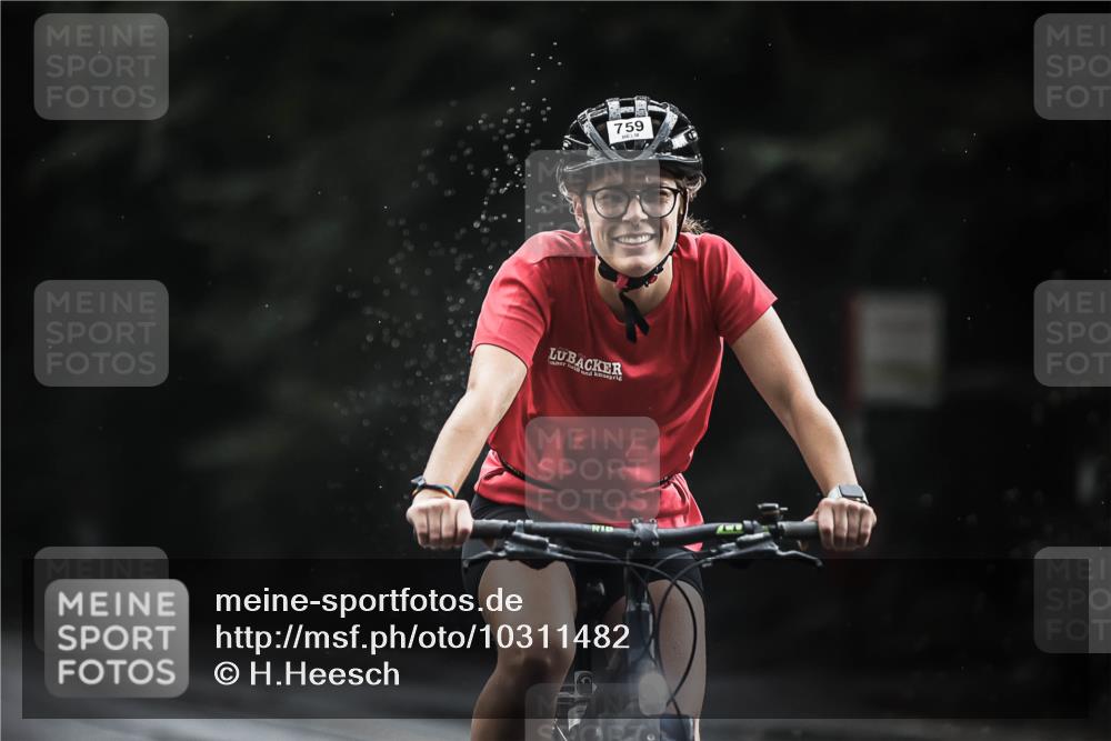 13.09.2026 - Stadtparktriathlon H.Heesch http://msf.ph/oto/10311482 13.09.2026 11:44:46 Radfahren 720, 759, 790, 806, 815, 903 meine-sportfotos.de