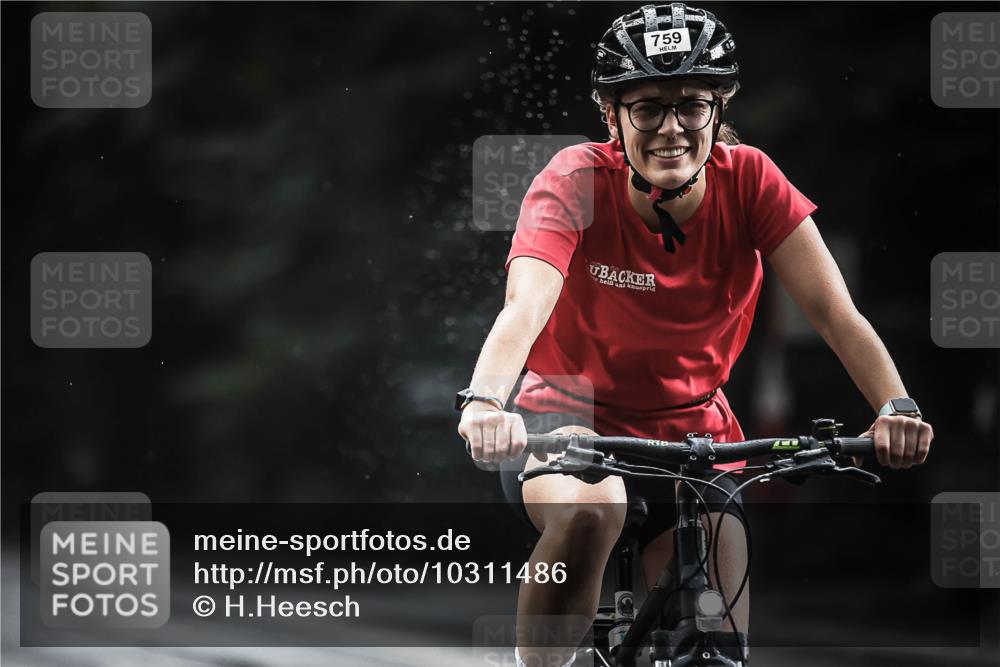 13.09.2026 - Stadtparktriathlon H.Heesch http://msf.ph/oto/10311486 13.09.2026 11:44:46 Radfahren 720, 759, 790, 806, 815, 903 meine-sportfotos.de