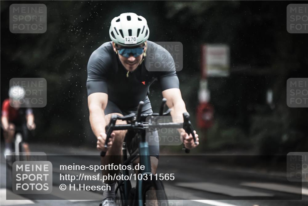 13.09.2026 - Stadtparktriathlon H.Heesch http://msf.ph/oto/10311565 13.09.2026 12:52:20 Radfahren 1104, 1169, 1221, 1229, 1233, 1247, 1270, 1302, 1307 meine-sportfotos.de