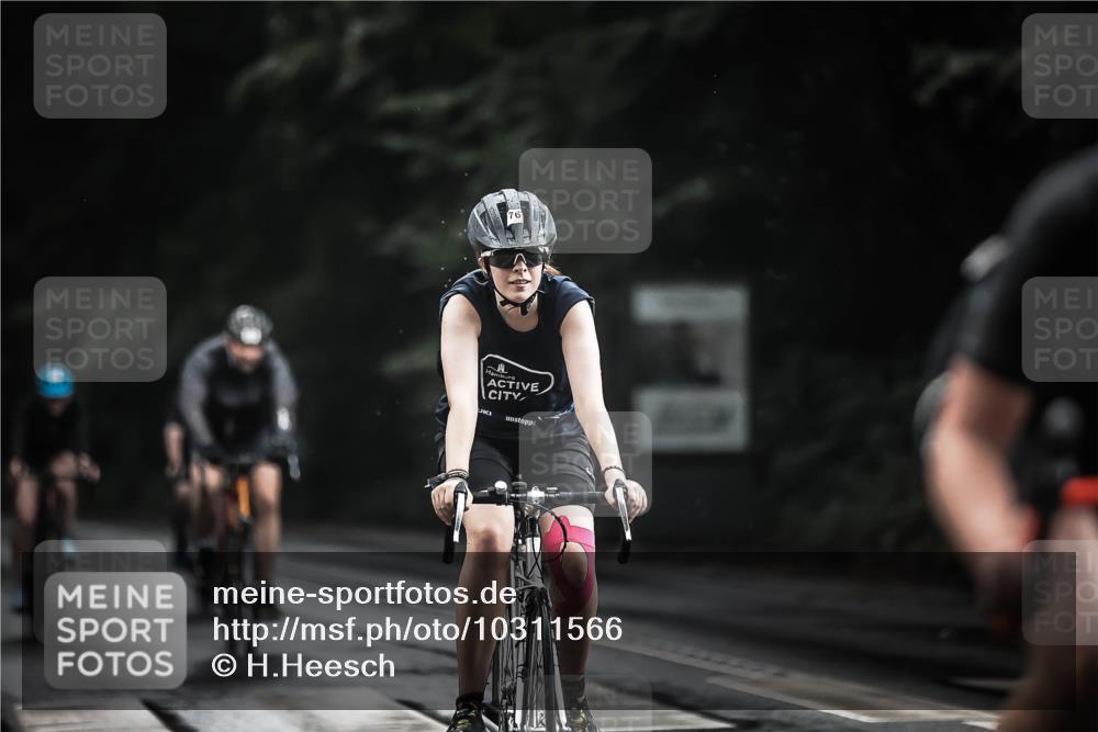 13.09.2026 - Stadtparktriathlon H.Heesch http://msf.ph/oto/10311566 13.09.2026 11:44:56 Radfahren 763, 769, 817, 852, 880, 903 meine-sportfotos.de