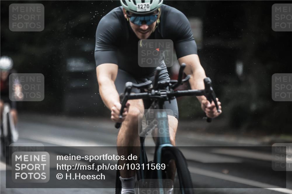 13.09.2026 - Stadtparktriathlon H.Heesch http://msf.ph/oto/10311569 13.09.2026 12:52:20 Radfahren 1104, 1169, 1221, 1229, 1233, 1247, 1270, 1302, 1307 meine-sportfotos.de