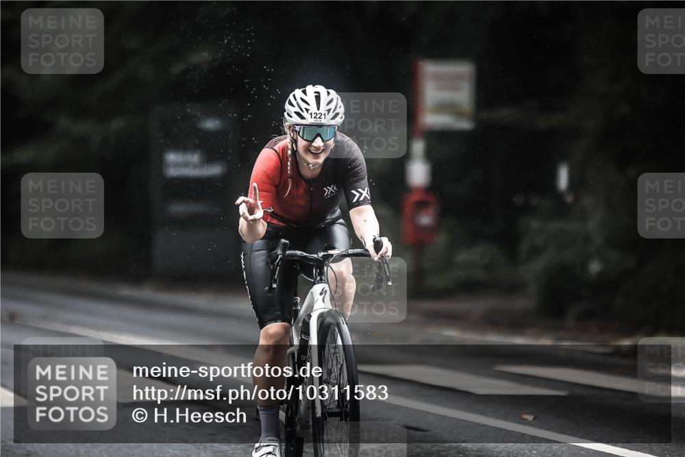 13.09.2026 - Stadtparktriathlon H.Heesch http://msf.ph/oto/10311583 13.09.2026 12:52:22 Radfahren 1104, 1169, 1221, 1229, 1233, 1247, 1270, 1302, 1307 meine-sportfotos.de