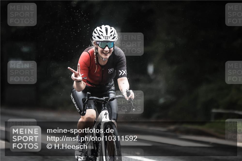 13.09.2026 - Stadtparktriathlon H.Heesch http://msf.ph/oto/10311592 13.09.2026 12:52:22 Radfahren 1104, 1169, 1221, 1229, 1233, 1247, 1270, 1302, 1307 meine-sportfotos.de