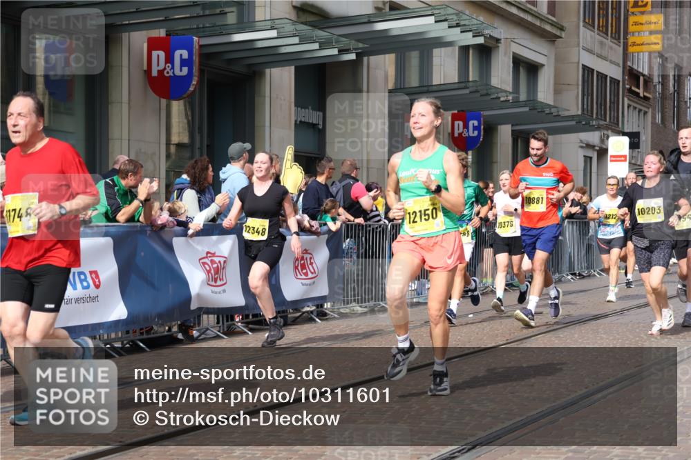13.09.2026 - 21. swb-Marathon Bremen Strokosch-Dieckow http://msf.ph/oto/10311601 13.09.2026 10:55:28 Ziel 10203, 10243, 10297, 10374, 10379, 10423, 10529, 10550, 10690, 10703, 10788, 10809, 10881, 10952, 11377, 11510, 11557, 11748, 11862, 11972, 11975, 12030, 12108, 12125, 12143, 12150, 12188, 12484, 10203, 10256, 10725, 11014, 11414, 11466, 11631, 11748, 11910, 11941, 11977, 12030, 12201, 12218, 12258, 12348, 12549 meine-sportfotos.de