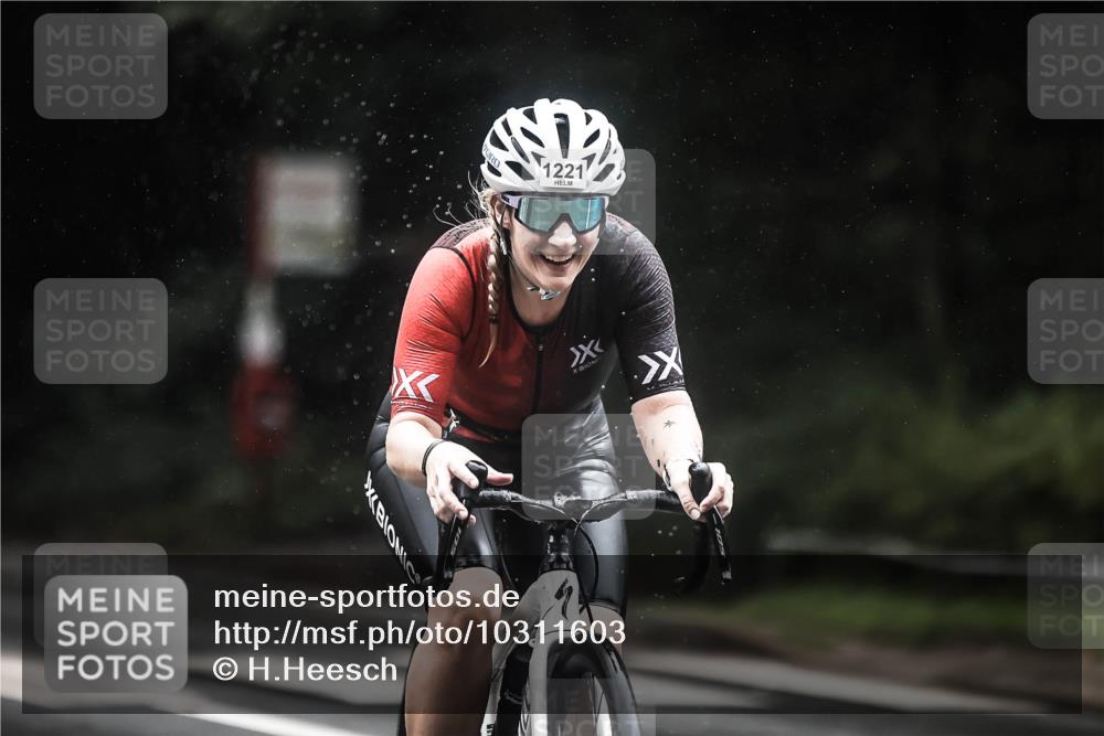 13.09.2026 - Stadtparktriathlon H.Heesch http://msf.ph/oto/10311603 13.09.2026 12:52:22 Radfahren 1104, 1169, 1221, 1229, 1233, 1247, 1270, 1302, 1307 meine-sportfotos.de
