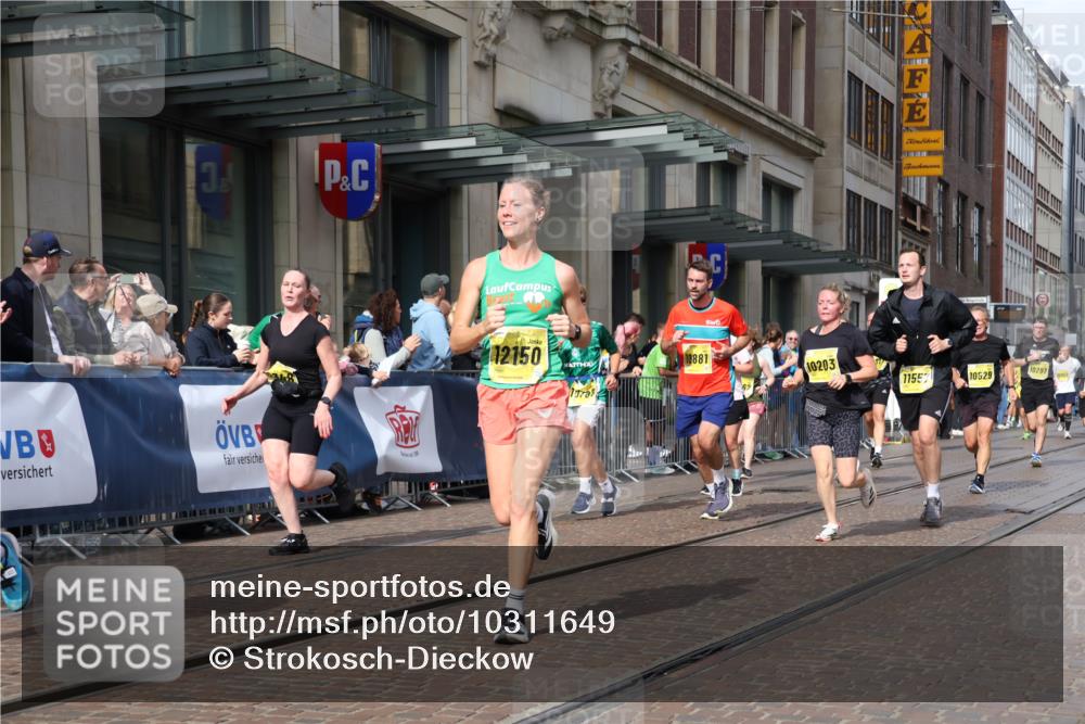 13.09.2026 - 21. swb-Marathon Bremen Strokosch-Dieckow http://msf.ph/oto/10311649 13.09.2026 10:55:28 Ziel 10203, 10243, 10297, 10374, 10379, 10423, 10529, 10550, 10690, 10703, 10788, 10809, 10881, 10952, 11377, 11510, 11557, 11748, 11862, 11972, 11975, 12030, 12108, 12125, 12143, 12150, 12188, 12484, 10203, 10256, 10725, 11014, 11414, 11466, 11631, 11748, 11910, 11941, 11977, 12030, 12201, 12218, 12258, 12348, 12549 meine-sportfotos.de