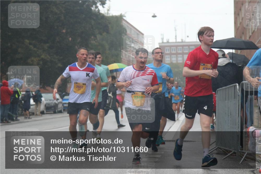 13.09.2026 - Kiel Lauf Markus Tischler http://msf.ph/oto/10311660 13.09.2026 10:37:25 Fleethörn 2651, 39, 674, 39, 2349 meine-sportfotos.de