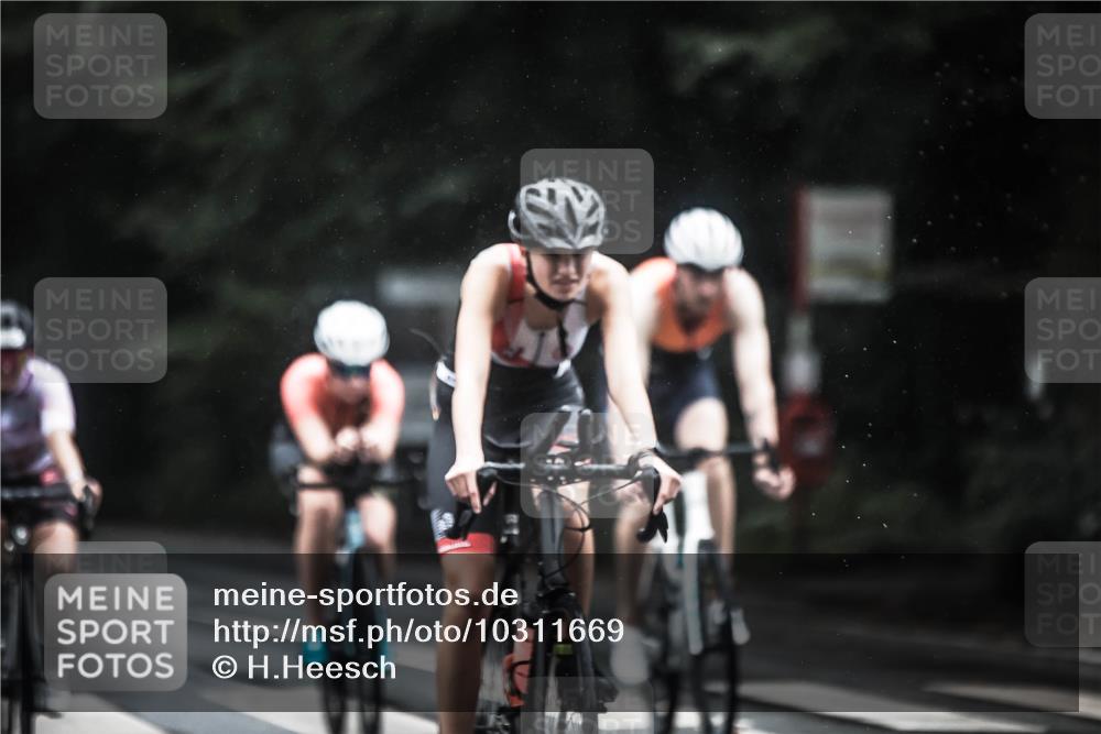 13.09.2026 - Stadtparktriathlon H.Heesch http://msf.ph/oto/10311669 13.09.2026 12:52:25 Radfahren 1104, 1169, 1221, 1229, 1233, 1247, 1270, 1302, 1307 meine-sportfotos.de