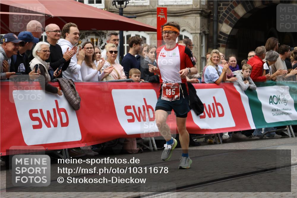 13.09.2026 - 21. swb-Marathon Bremen Strokosch-Dieckow http://msf.ph/oto/10311678 13.09.2026 13:04:22 Ziel 895, 2094, 2889, 3500, 4236, 6815, 9061, 9129, 9544, 9642, 744, 1223, 1224, 1860, 2207, 2956, 7871, 8936, 13034 meine-sportfotos.de