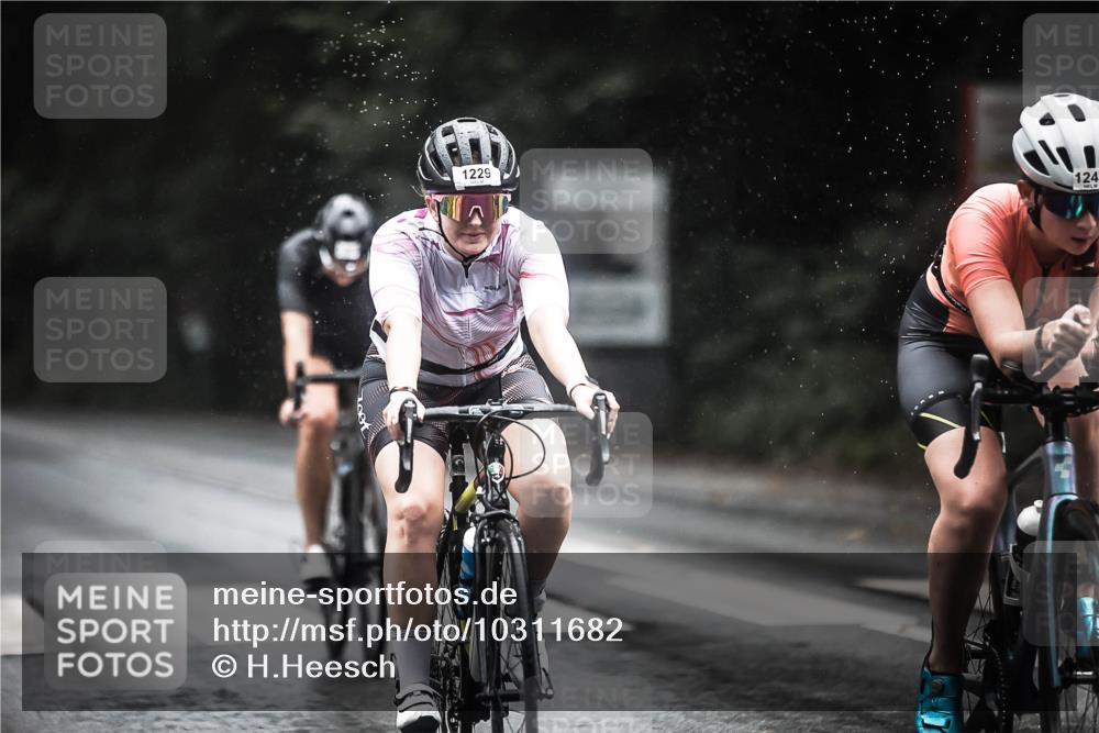 13.09.2026 - Stadtparktriathlon H.Heesch http://msf.ph/oto/10311682 13.09.2026 12:52:26 Radfahren 1104, 1169, 1221, 1229, 1233, 1247, 1302, 1307 meine-sportfotos.de