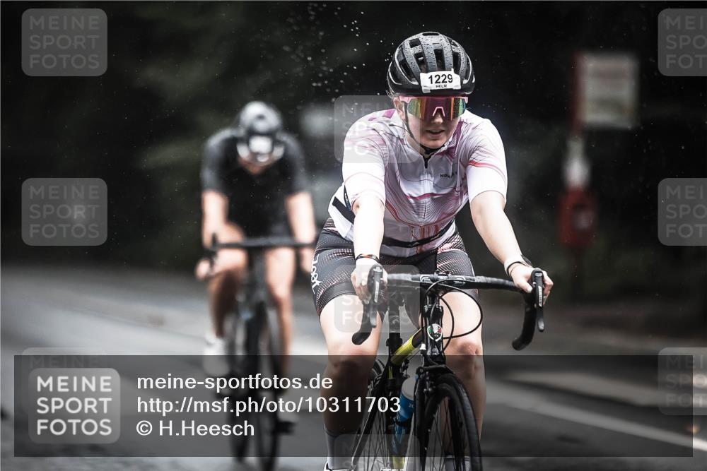 13.09.2026 - Stadtparktriathlon H.Heesch http://msf.ph/oto/10311703 13.09.2026 12:52:26 Radfahren 1104, 1169, 1221, 1229, 1233, 1247, 1302, 1307 meine-sportfotos.de