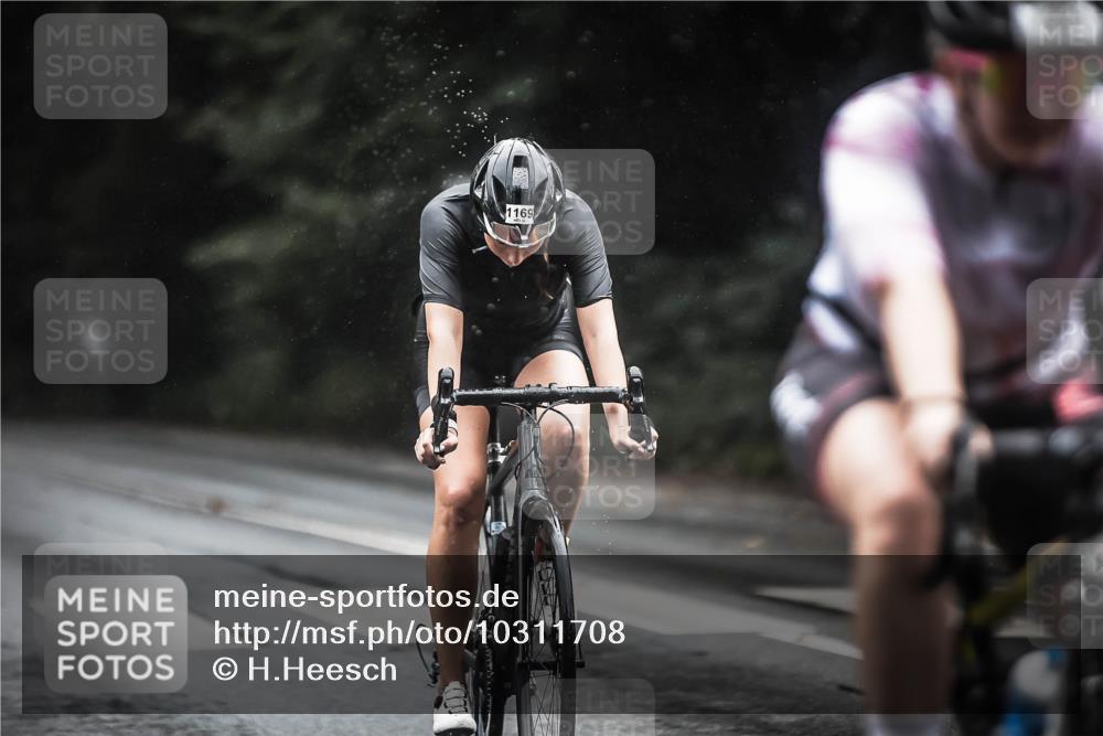 13.09.2026 - Stadtparktriathlon H.Heesch http://msf.ph/oto/10311708 13.09.2026 12:52:27 Radfahren 1100, 1104, 1169, 1221, 1229, 1233, 1247, 1302, 1307 meine-sportfotos.de