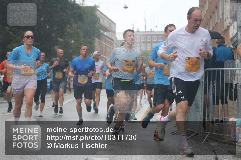 13.09.2026 - Kiel Lauf Markus Tischler http://msf.ph/oto/10311730 13.09.2026 10:37:35 Fleethörn 6602, 92, 38, 7936, 1, 38, 1237 meine-sportfotos.de
