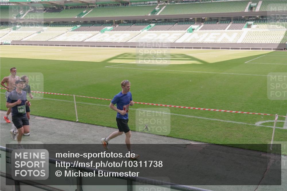 13.09.2026 - 21. swb-Marathon Bremen Michael Burmester http://msf.ph/oto/10311738 13.09.2026 12:47:12 Laufen im Stadion 195, 384, 538, 567, 604, 621, 697, 868, 1034, 1181, 1241, 1554, 1863, 2021, 2084, 2087, 2266, 2297, 2538, 2646, 2809, 2889, 2956, 3118, 3196, 3242, 3284, 3297, 3424, 3466, 3520, 3794, 4025, 4236, 4239, 4614, 4729, 4777, 4808, 4992, 5024, 5238, 5283, 5674, 5719, 5725, 5803, 5976, 6025, 6053, 6686, 6708, 6784, 6815, 7102, 7336, 7538, 7814, 7871, 8060, 8319, 8325, 8331, 8334, 8611, 8621, 8670, 8701, 8756, 8980, 8983, 9061, 9495, 9544, 9689, 9813, 9918, 9934, 439 meine-sportfotos.de