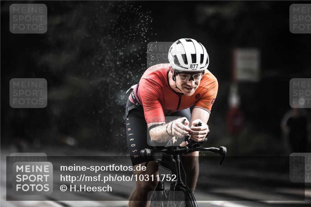 13.09.2026 - Stadtparktriathlon H.Heesch http://msf.ph/oto/10311752 13.09.2026 11:45:13 Radfahren 799, 829, 877, 915 meine-sportfotos.de