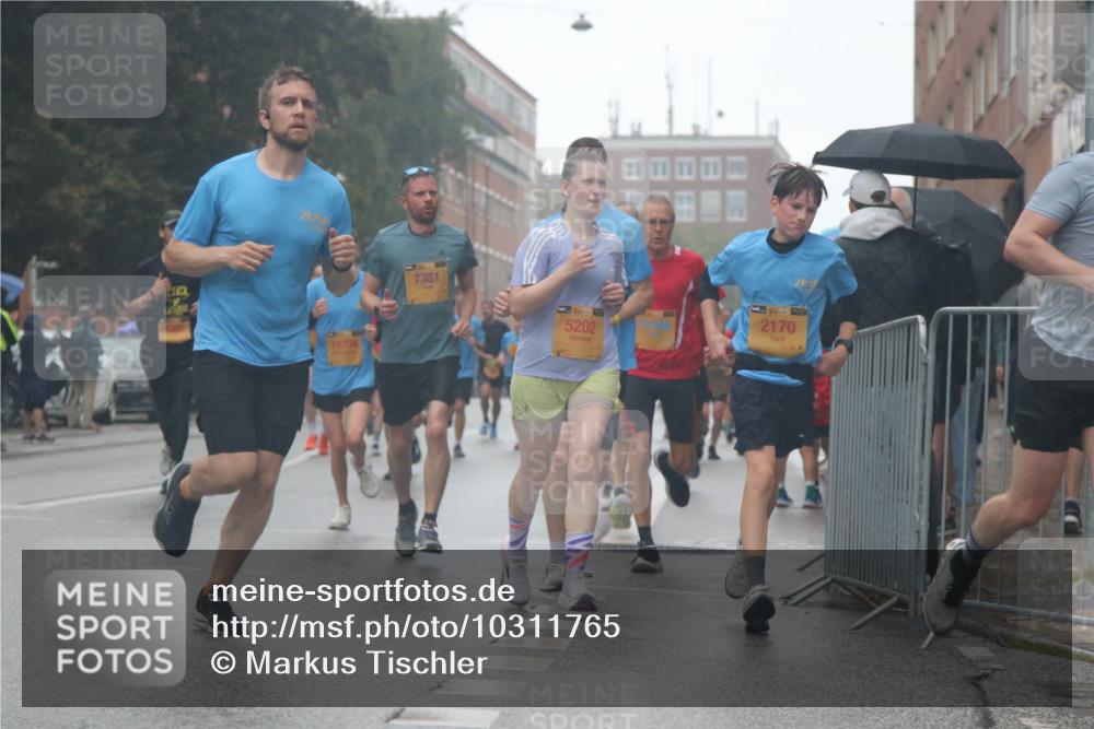 13.09.2026 - Kiel Lauf Markus Tischler http://msf.ph/oto/10311765 13.09.2026 10:37:41 Fleethörn 10734, 7381, 39, 5202, 39, 2170 meine-sportfotos.de