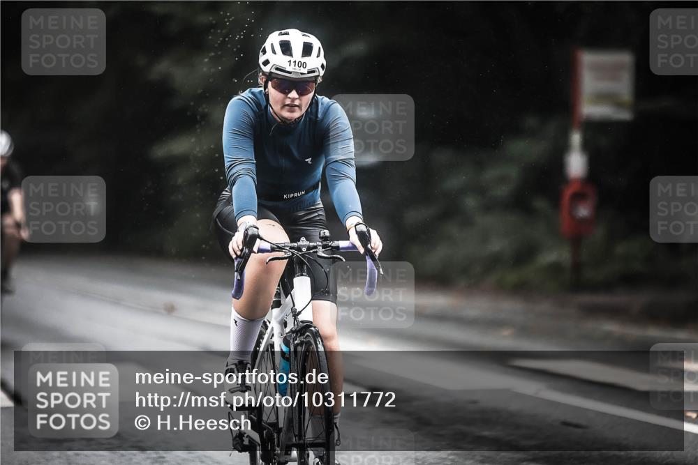 13.09.2026 - Stadtparktriathlon H.Heesch http://msf.ph/oto/10311772 13.09.2026 12:52:34 Radfahren 1075, 1100, 1203, 1209, 1230 meine-sportfotos.de