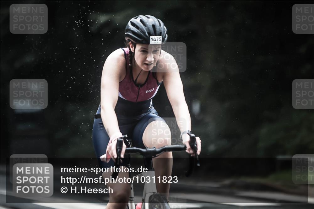 13.09.2026 - Stadtparktriathlon H.Heesch http://msf.ph/oto/10311823 13.09.2026 12:52:37 Radfahren 1075, 1100, 1195, 1203, 1209, 1230, 1267 meine-sportfotos.de