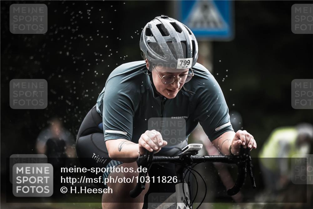 13.09.2026 - Stadtparktriathlon H.Heesch http://msf.ph/oto/10311826 13.09.2026 11:45:20 Radfahren 799 meine-sportfotos.de
